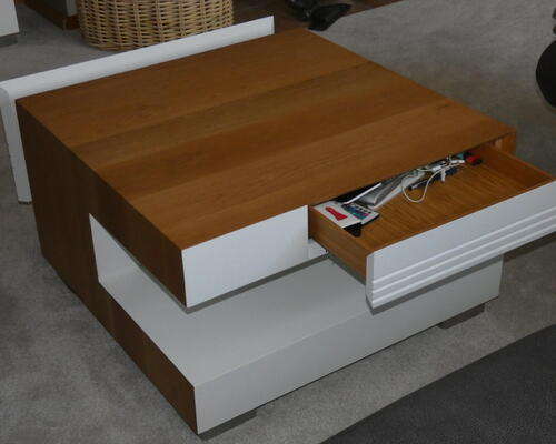 Tisch und Stühle, Maßanfertigung