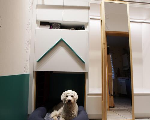 Maßanfertigung, Einbauschrank im Flur mit mobiler Leiter und Spiegel-1