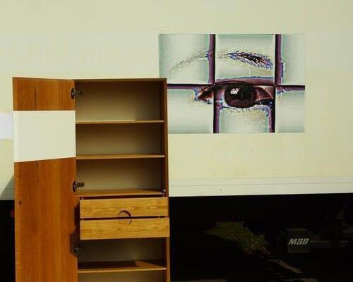 Schrank mit zwei Schubkästen